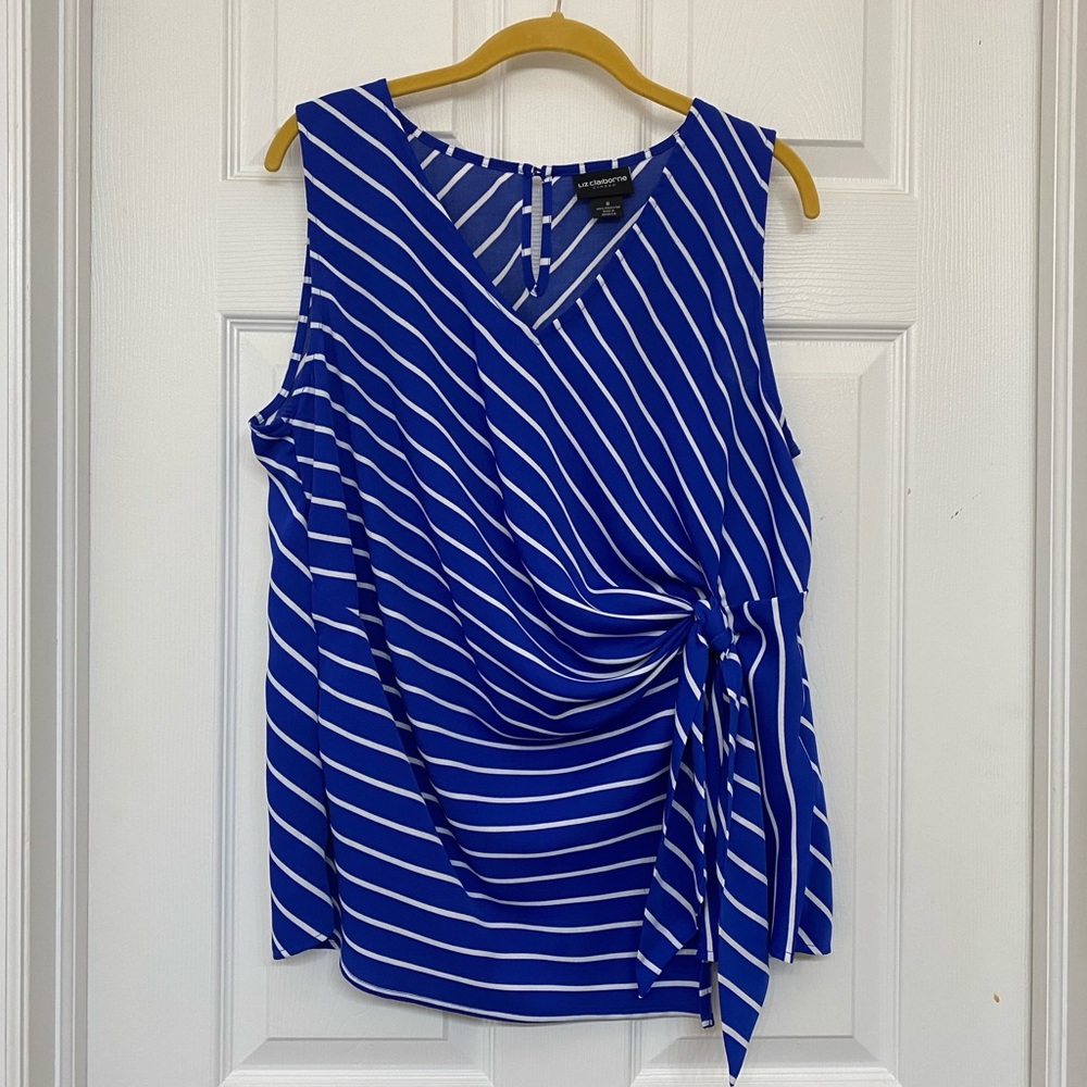 Liz Claiborne sleeveless tank /blouse, Medium